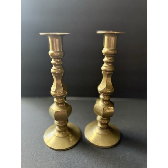 Vintage Brass Candlestick Holders Set (2) MCM Holiday Centerpiece Cottagecore - Picture 1 of 11